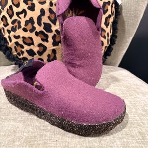 Asportuguesas Women's Purple Slip-On Shoes size 39 eu size 8 us